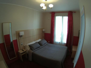Отель Hotel Phenix  Париж